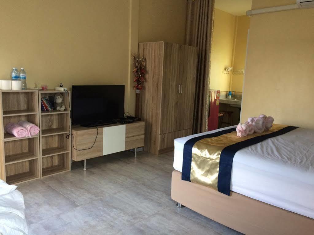Nadee resort Udon Thani Buitenkant foto
